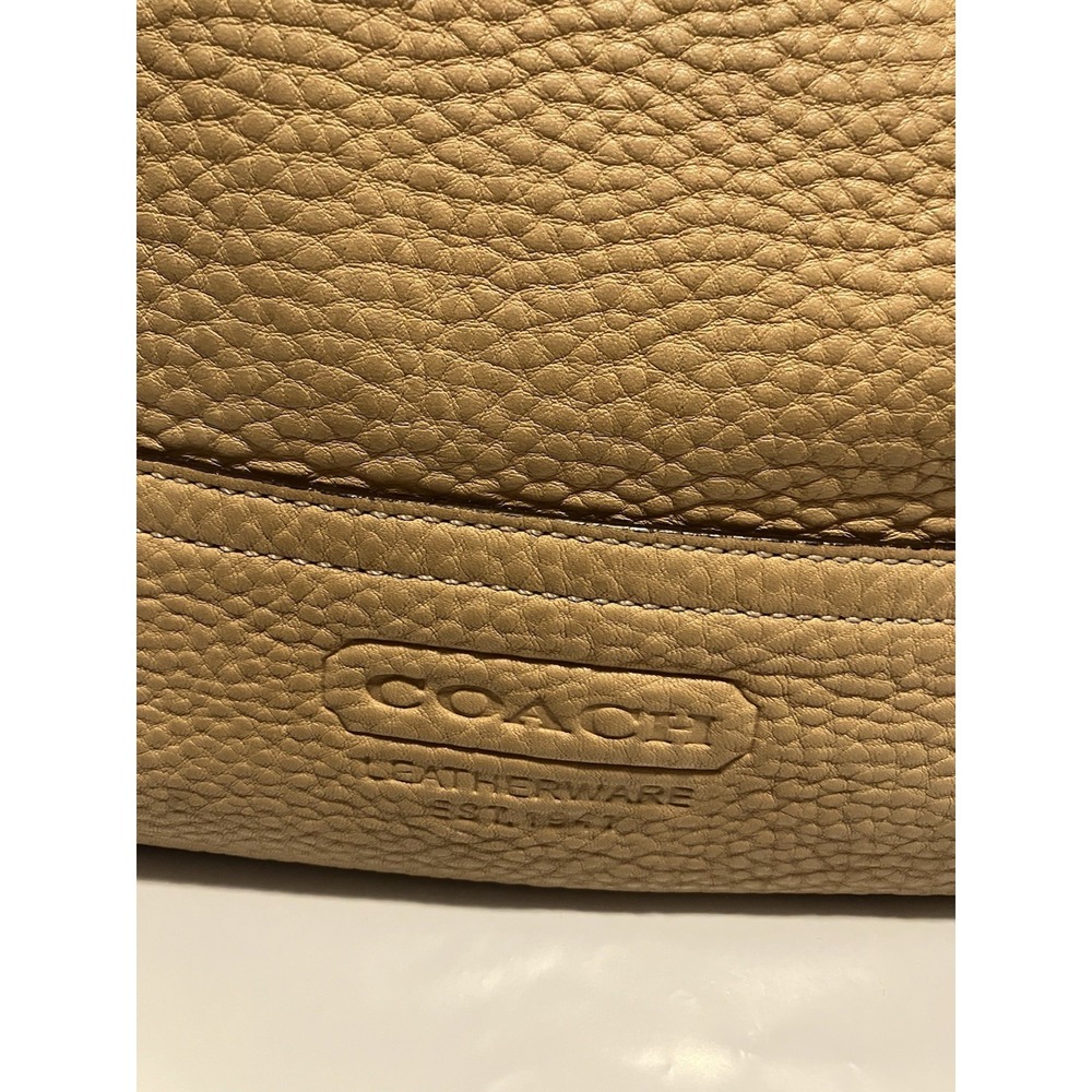 Vintage Coach Beige/ Tan  Pebbled Leather Slouchy Hobo Bucket Shoulder Bag 5715 - Picture 6 of 13